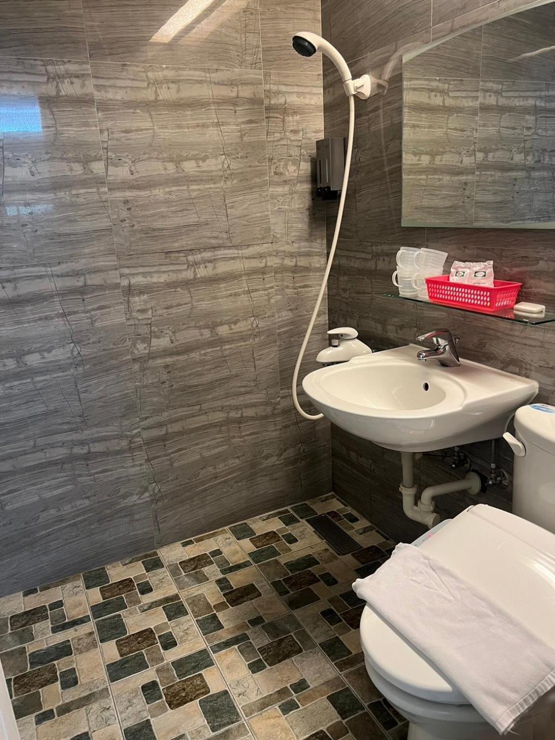 Ya Dou Hotel Đài Bắc Ngoại thất bức ảnh